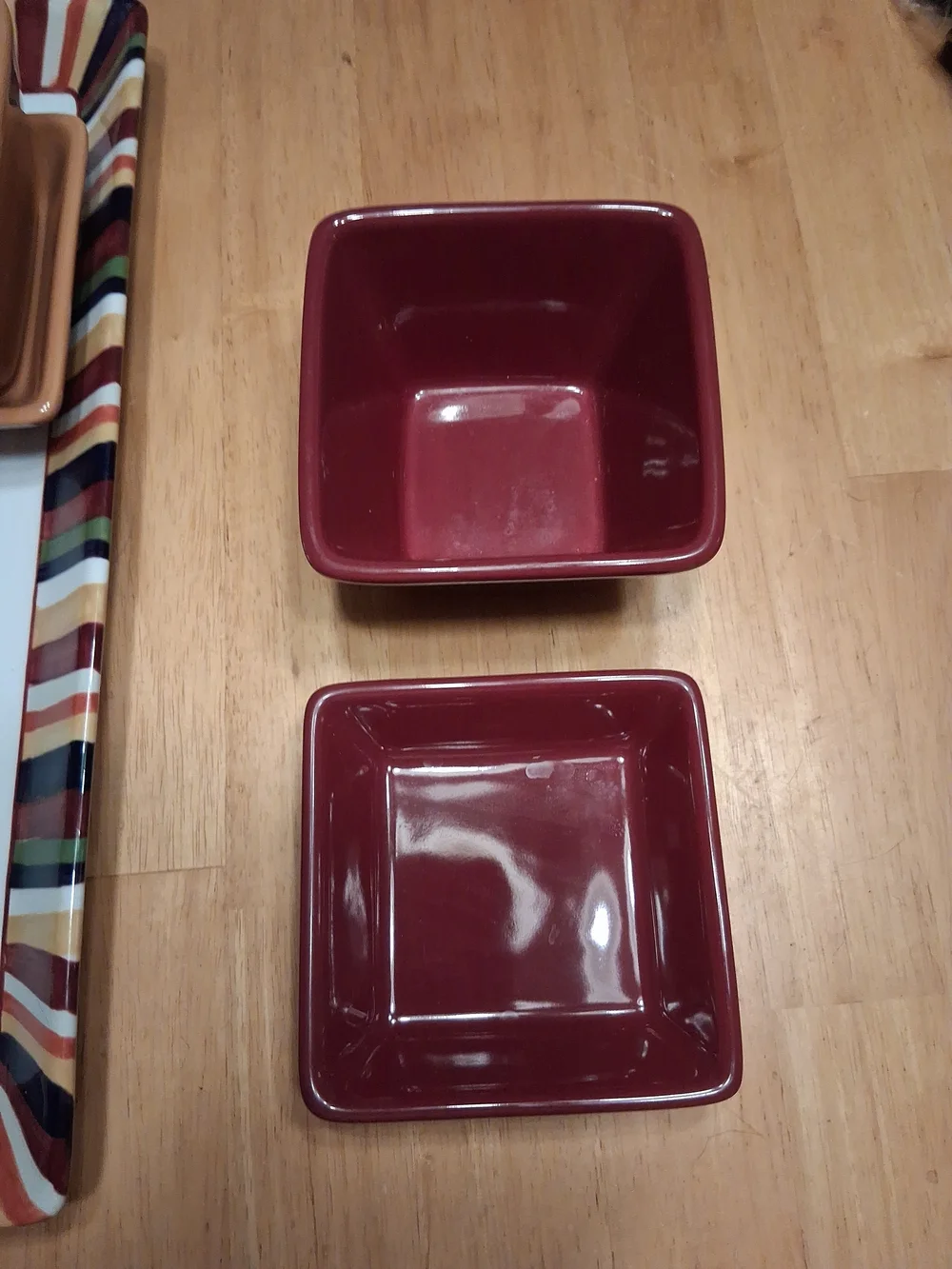 Pampered Chef Simple Additions 5 Piece Set- Snack Serving Bowls And Striped Tray
